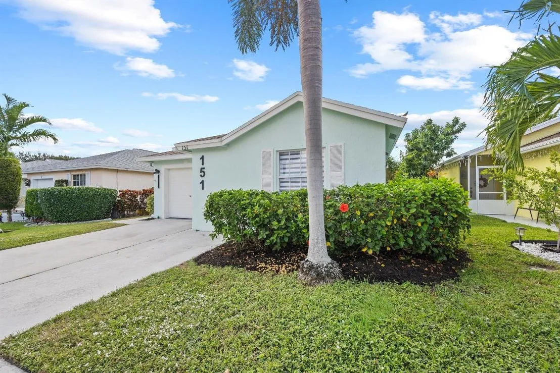Photo of 151 Crystal Key Way