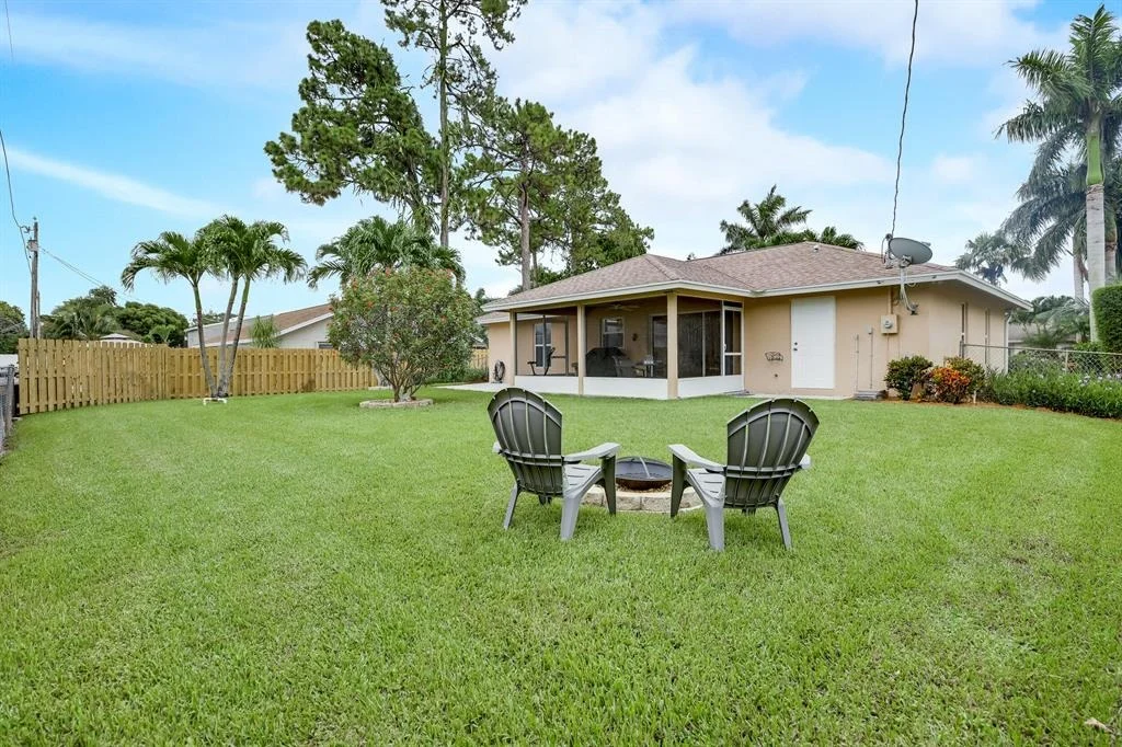 Photo of 4815 Dolphin Drive