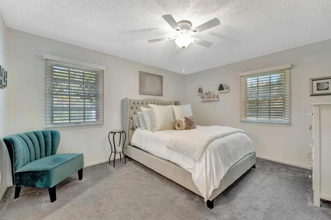 Photo of 12750 Oak Arbor Drive