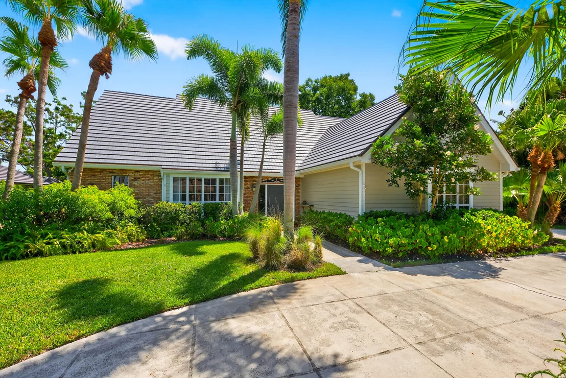 Photo of 18360 SE Lakeside Drive