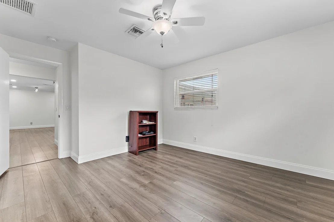 Photo of 214 Circle W