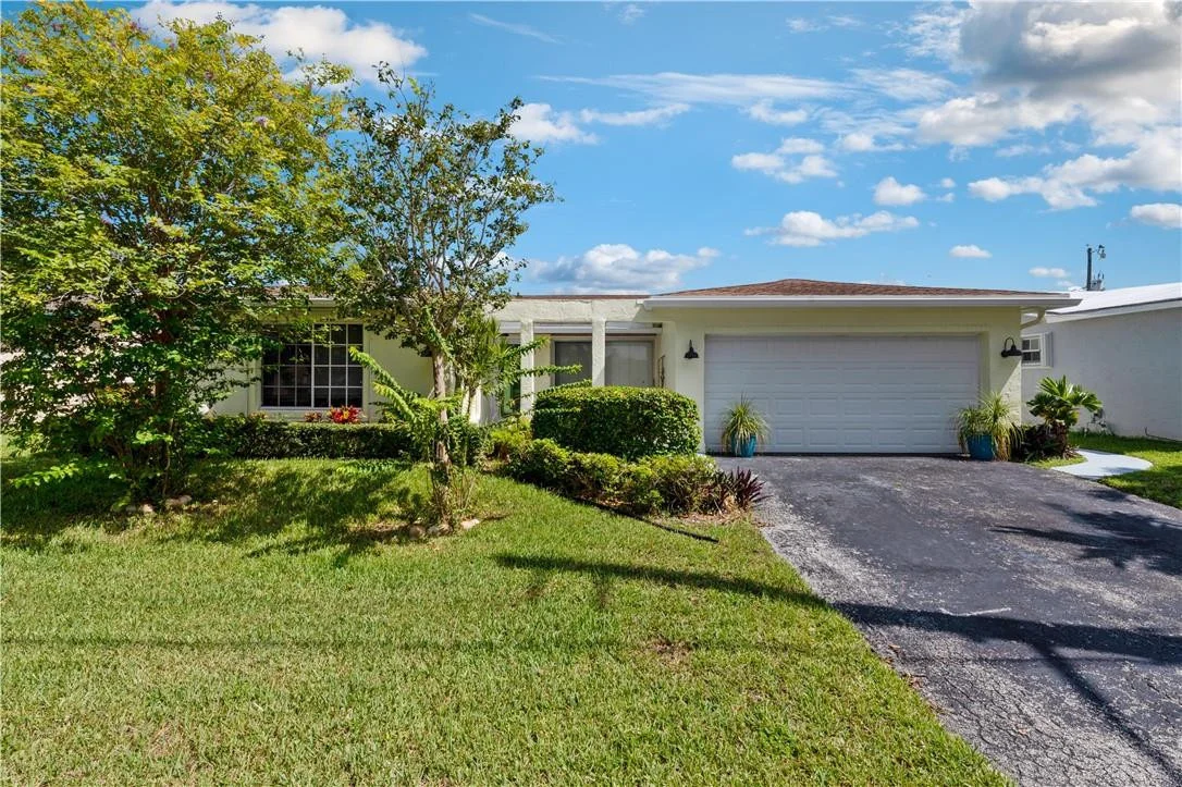 Photo of 10551 Sunset Strip