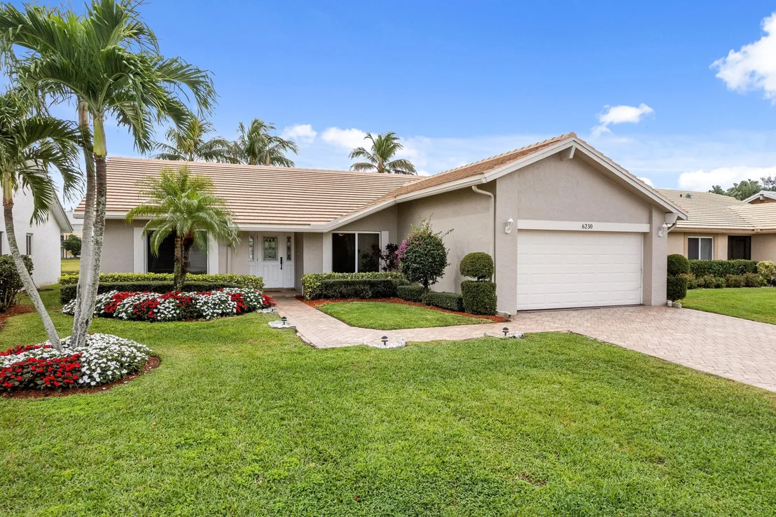 Photo of 6230 Petaluma Drive