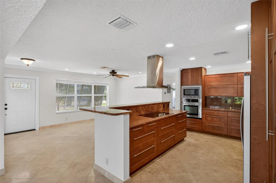 Photo of 601 SE 5th Terrace