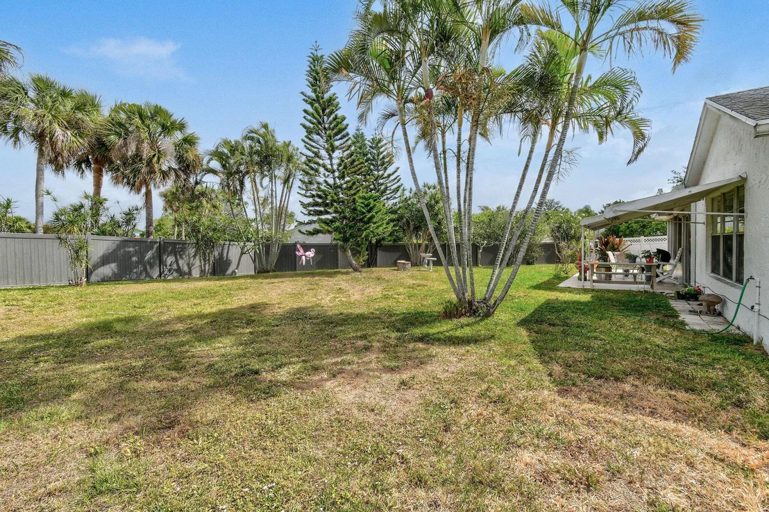 Photo of 160 Banyan Circle