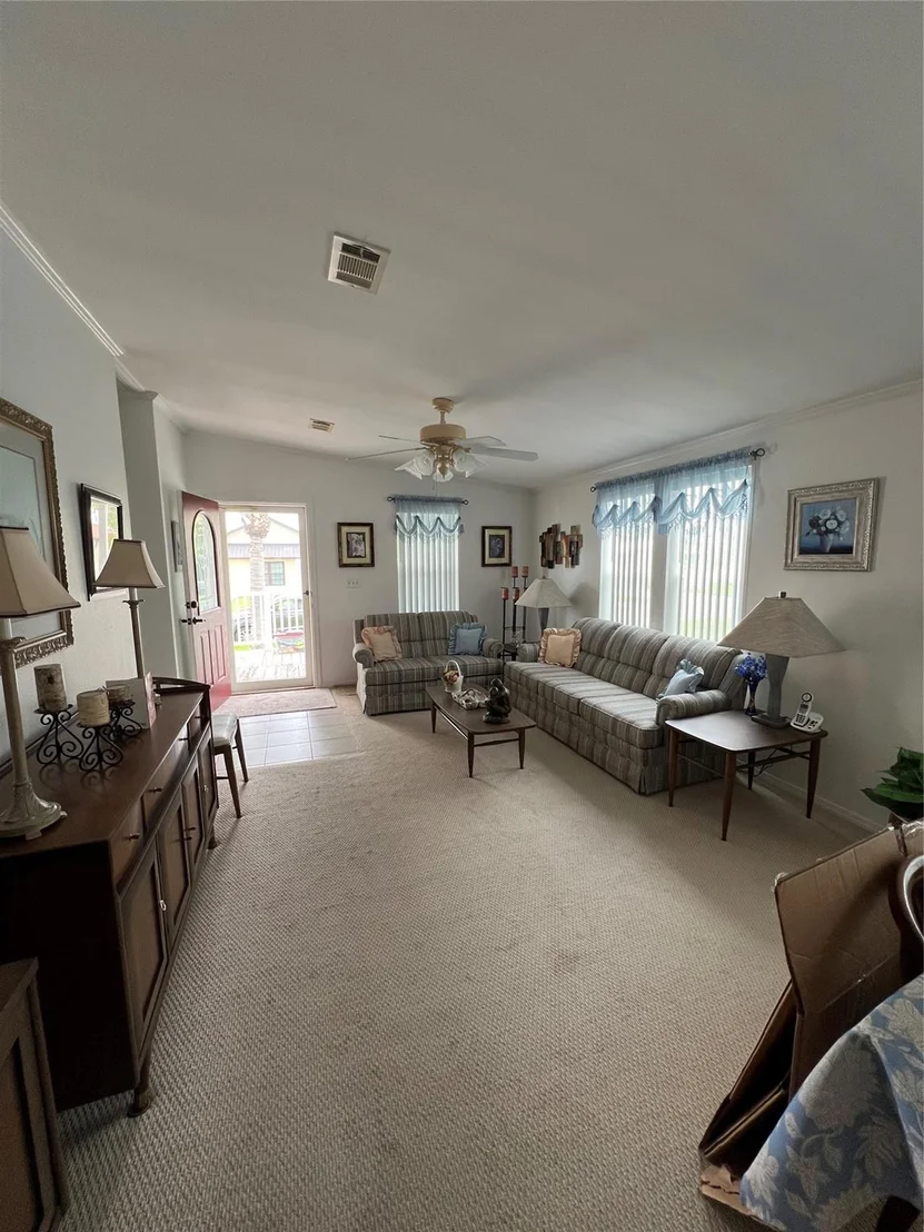 Photo of 4401 SW 10th Way
