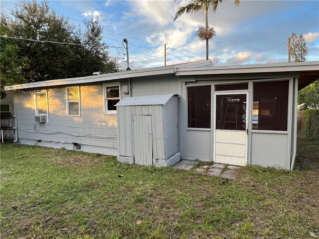 Photo of 263 SW 3 Terrace