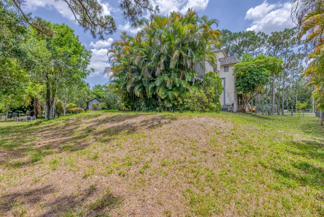 Photo of 13705 Persimmon Boulevard
