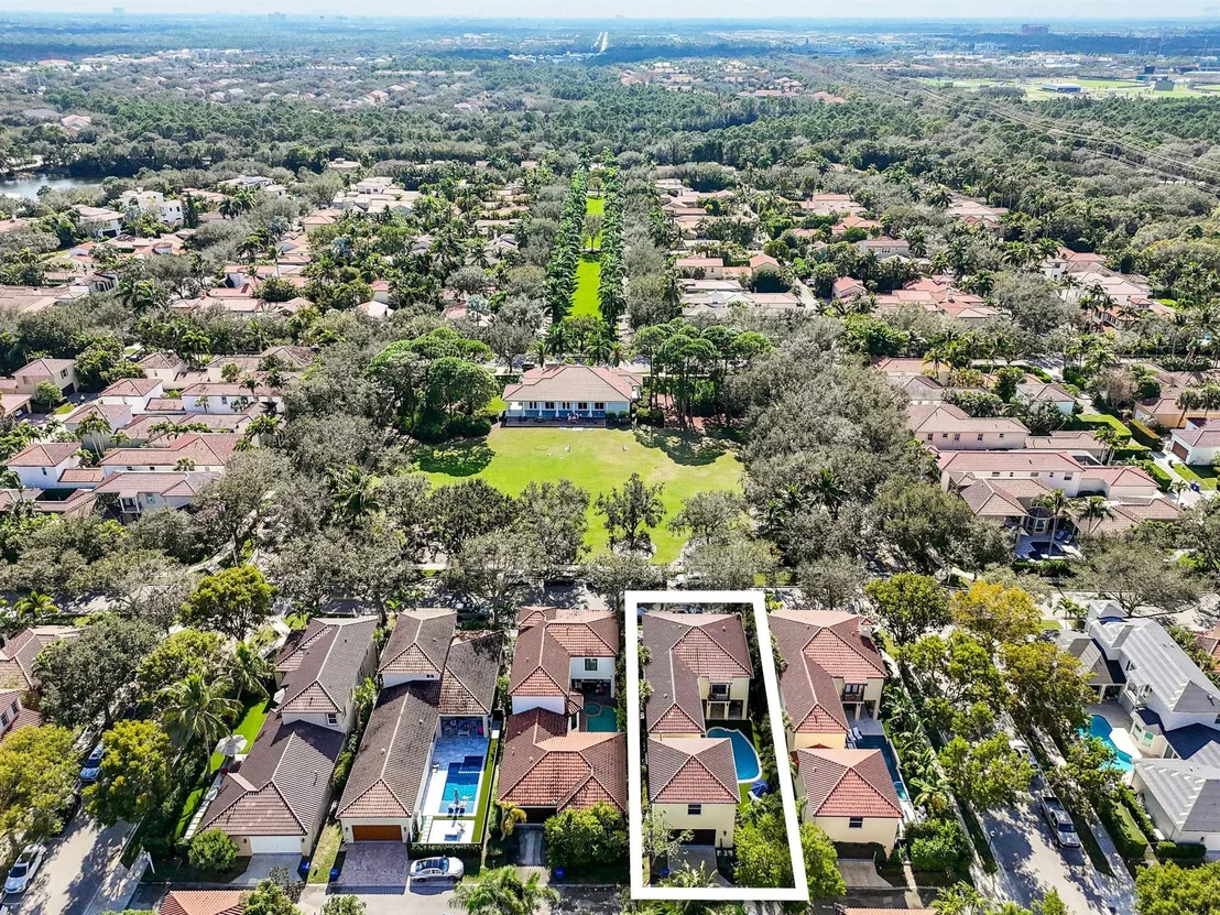Photo of 119 Barcelona Drive