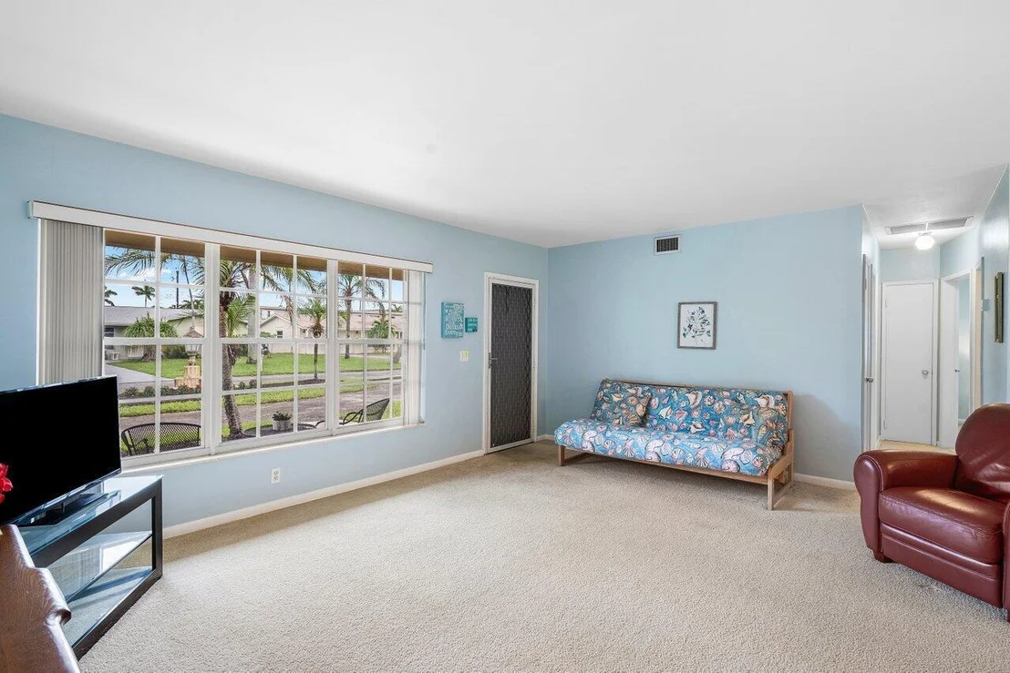 Photo of 16 Velaire Drive