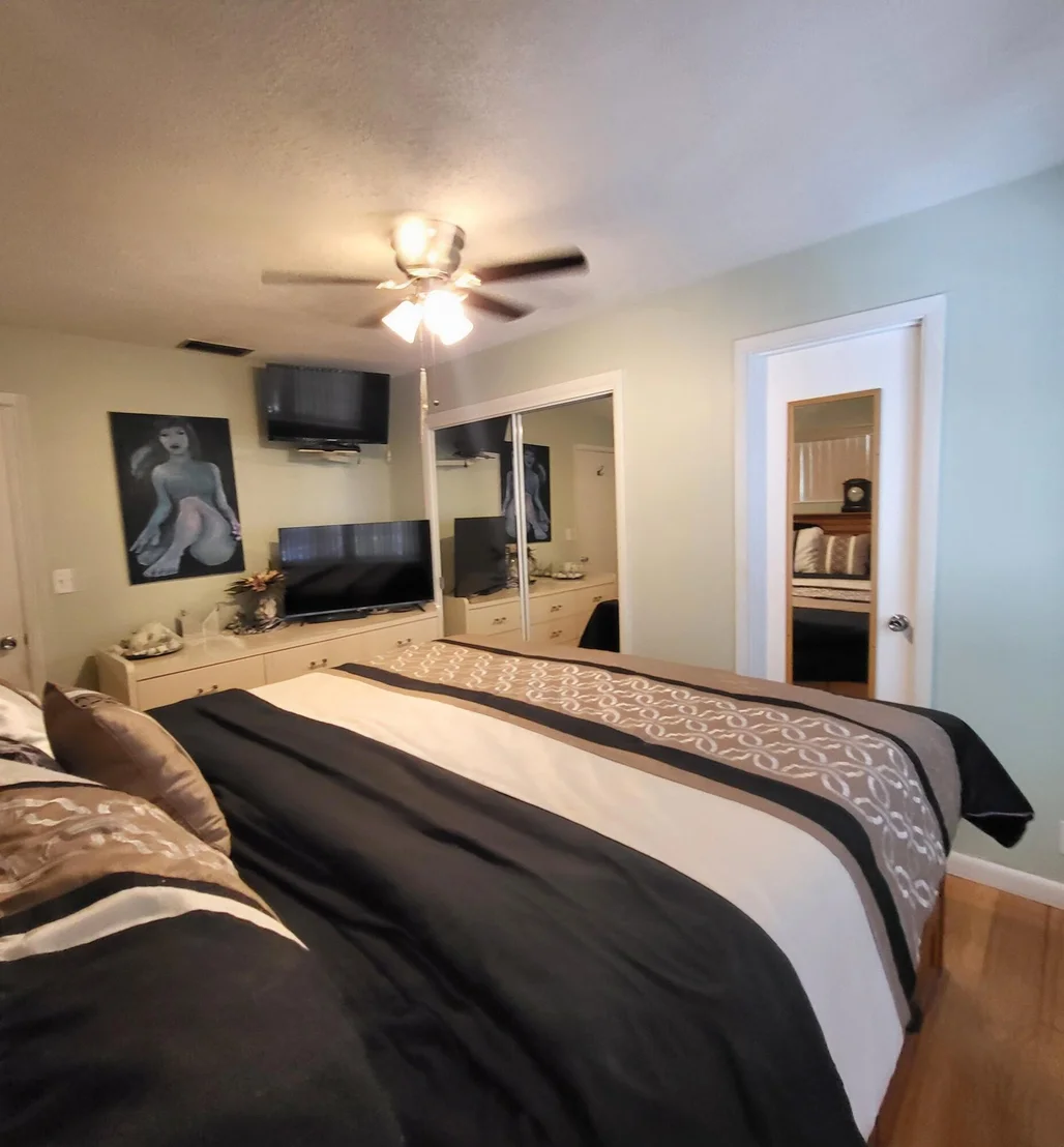 Photo of 2928 SE 27th Street
