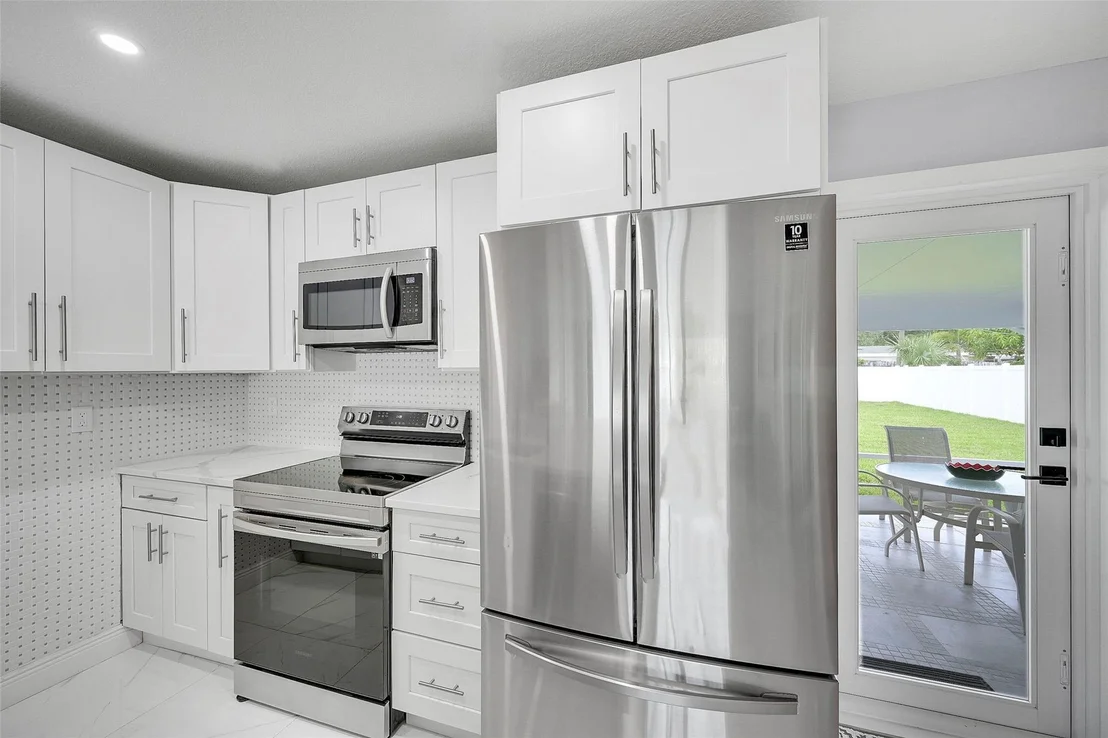 Photo of 710 SE 3rd Avenue