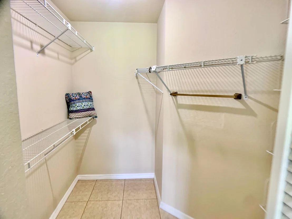 Photo of 415 Mac Lane