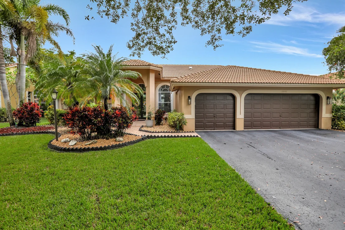 Photo of 5648 NW 100th Way