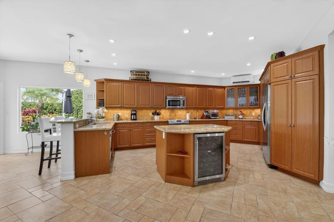 Photo of 4911 Pineview Circle