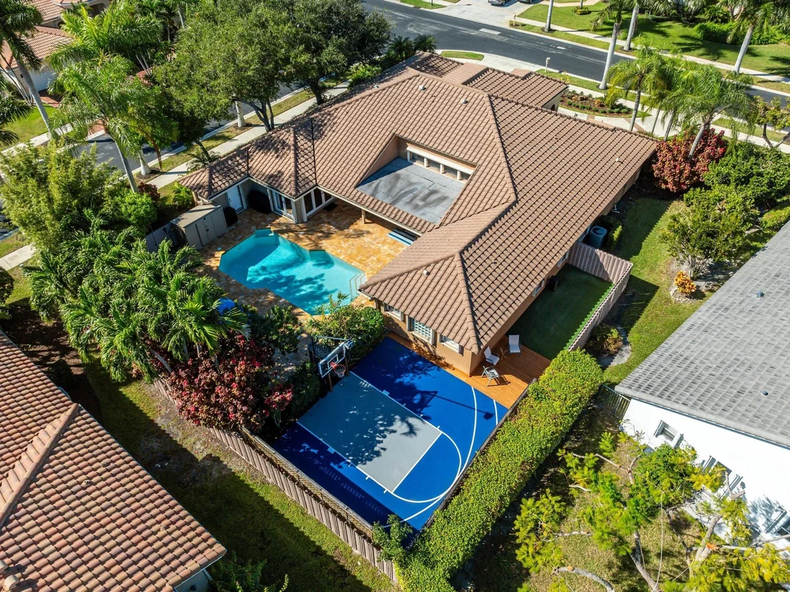 Photo of 378 Coconut Circle