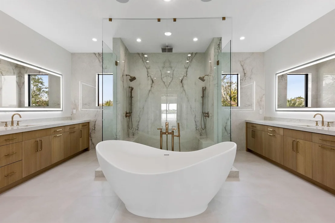Photo of 88 W Riverside Drive