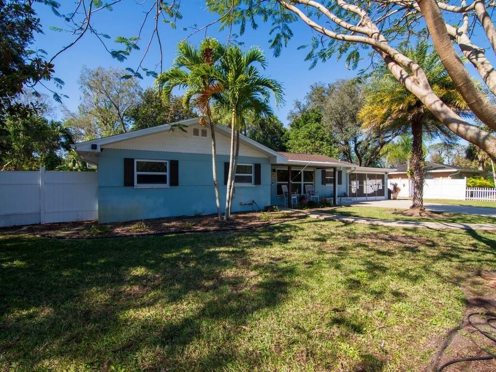 Photo of 1945 34th Avenue