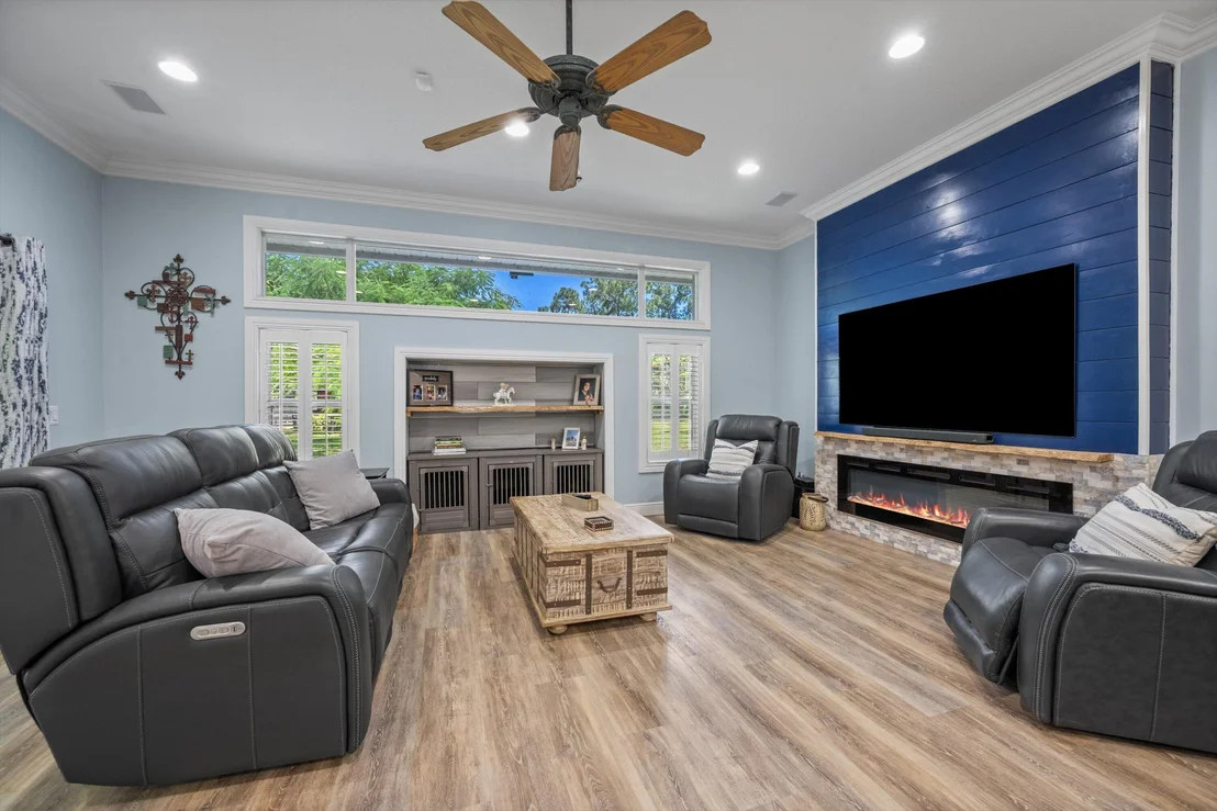 Photo of 2558 Palm Deer Drive