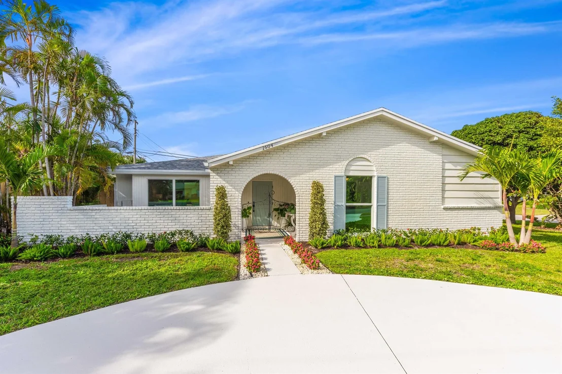 Photo of 1604 Seabrook Road