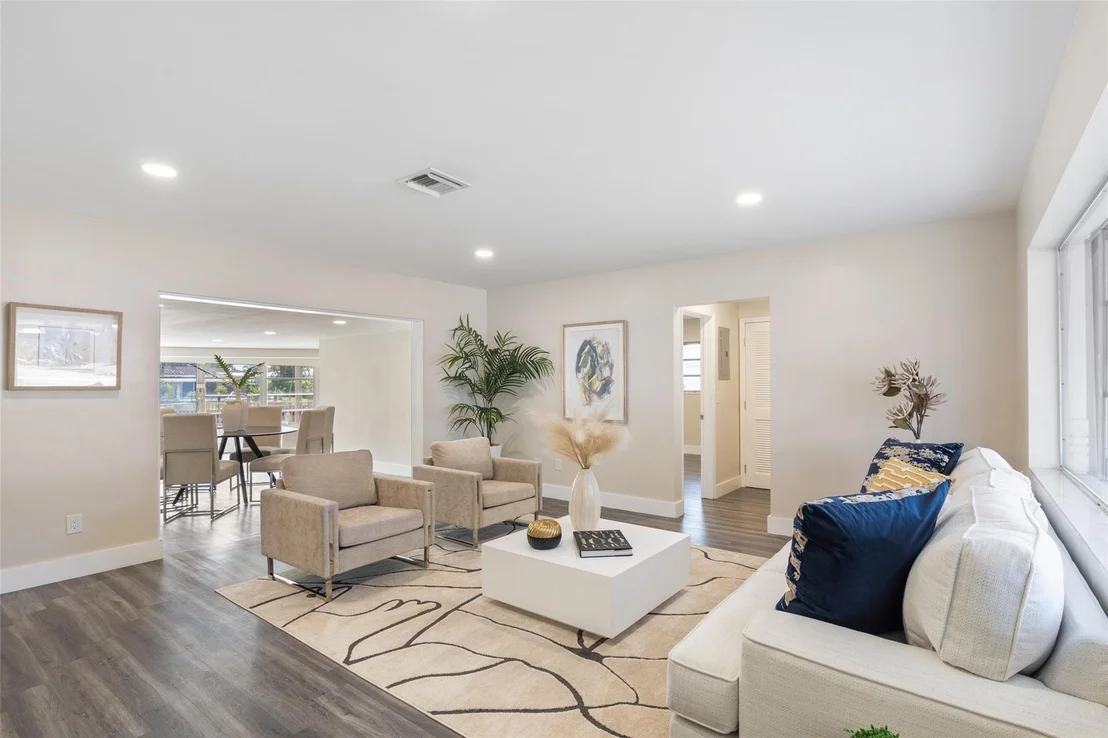Photo of 420 SE 6th Avenue