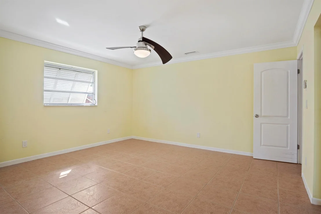 Photo of 1169 NW Fork Road