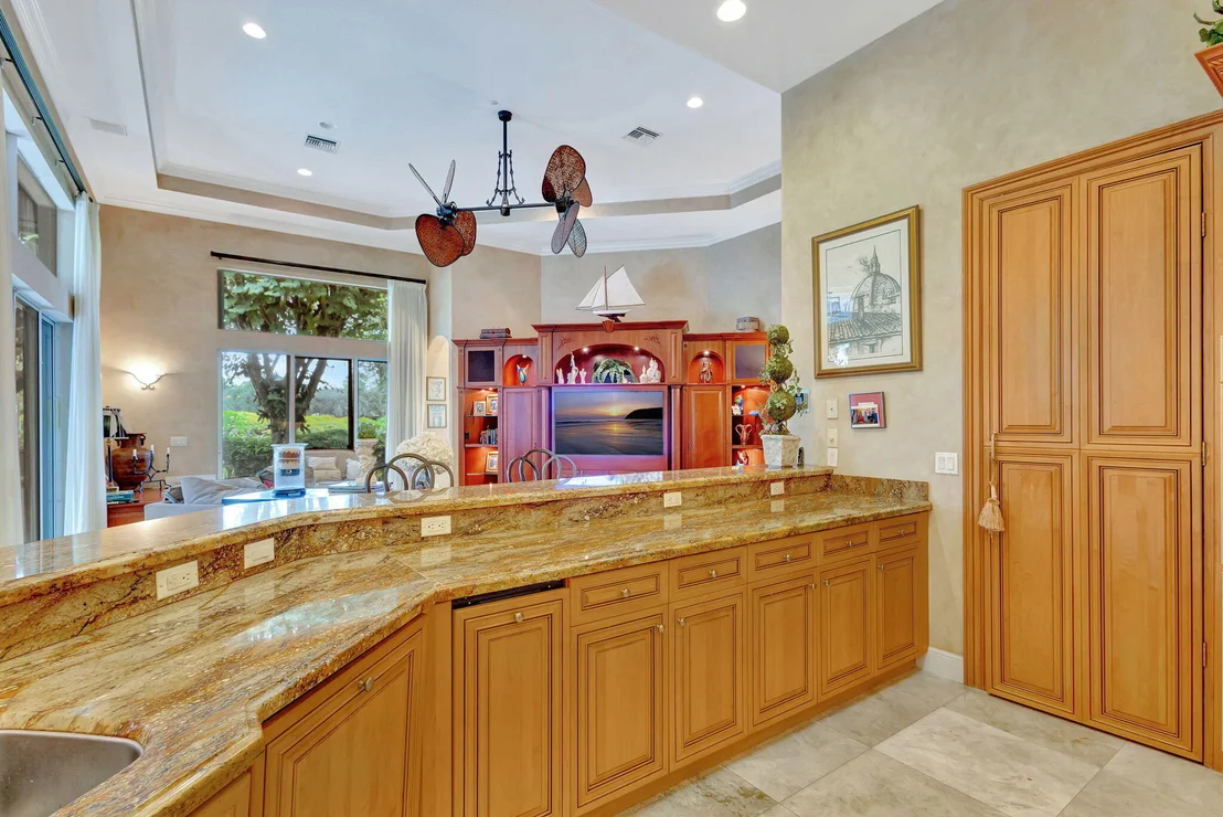 Photo of 2330 Tecumseh Circle