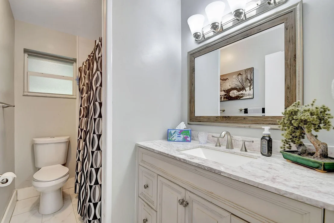 Photo of 123 Buttonwood Circle