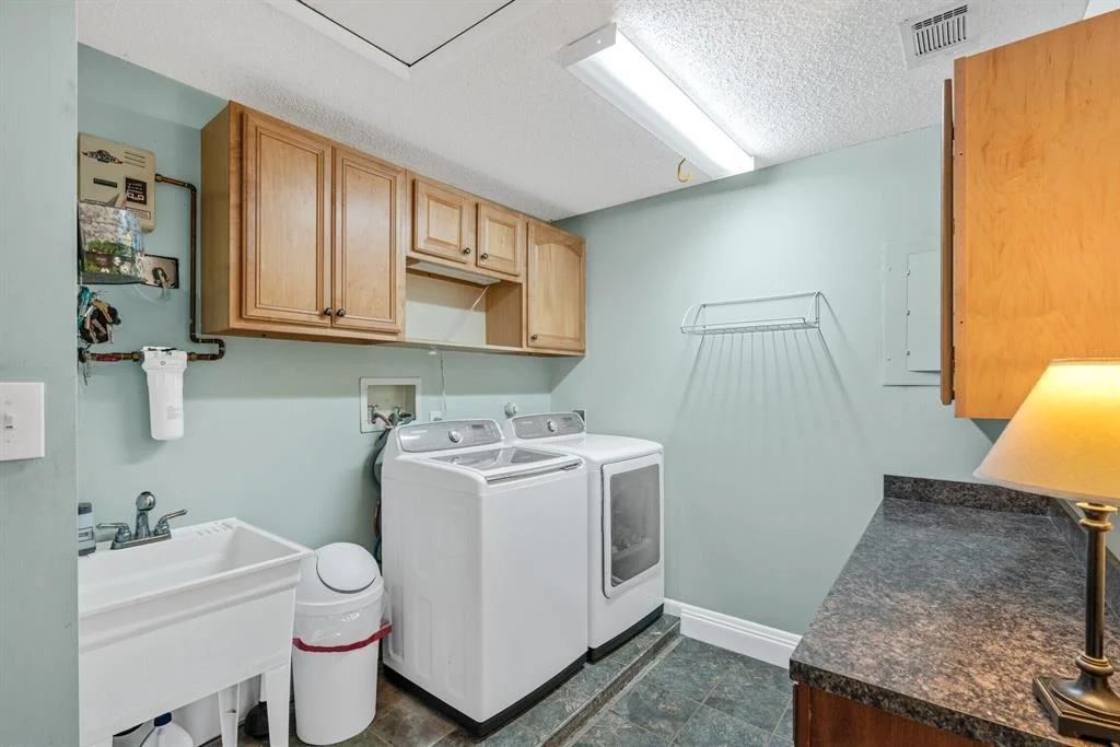 Photo of 104 Greenbriar Drive
