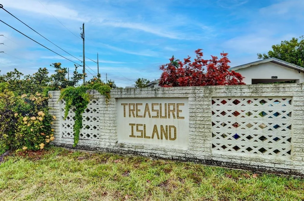 Photo of 1036 Coral Drive