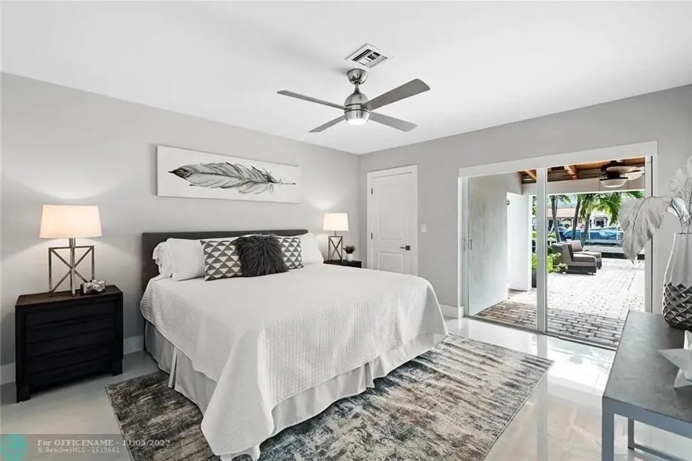 Photo of 951 SE 9th Avenue