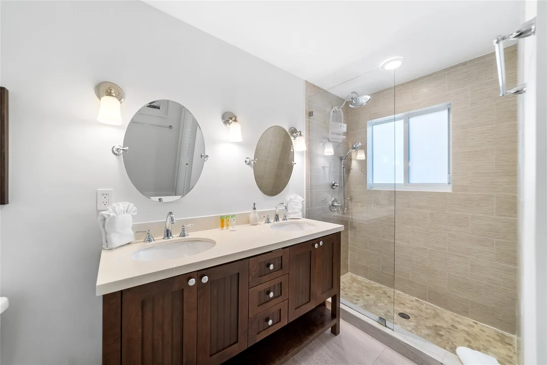 Photo of 331 SE 12th Street