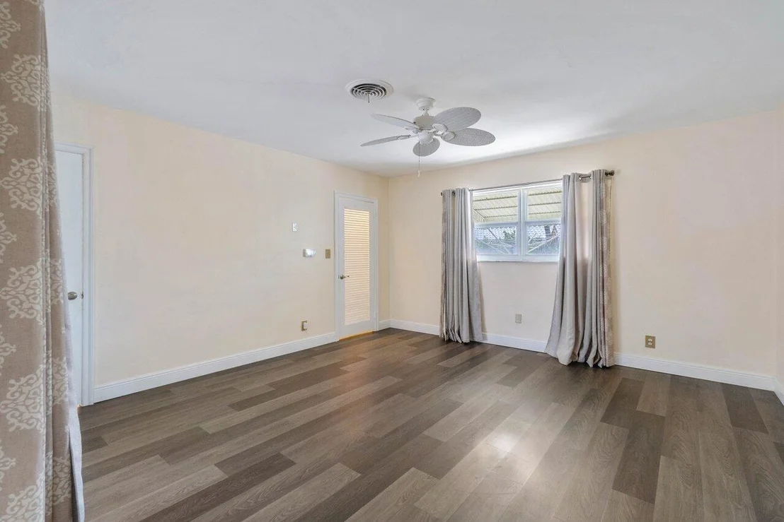 Photo of 1241 Emerald Drive