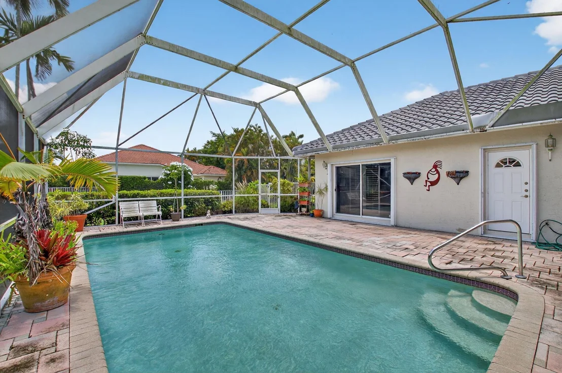 Photo of 7686 La Corniche Circle