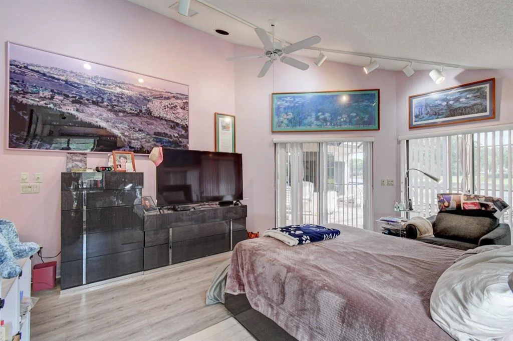Photo of 20544 Sausalito Drive