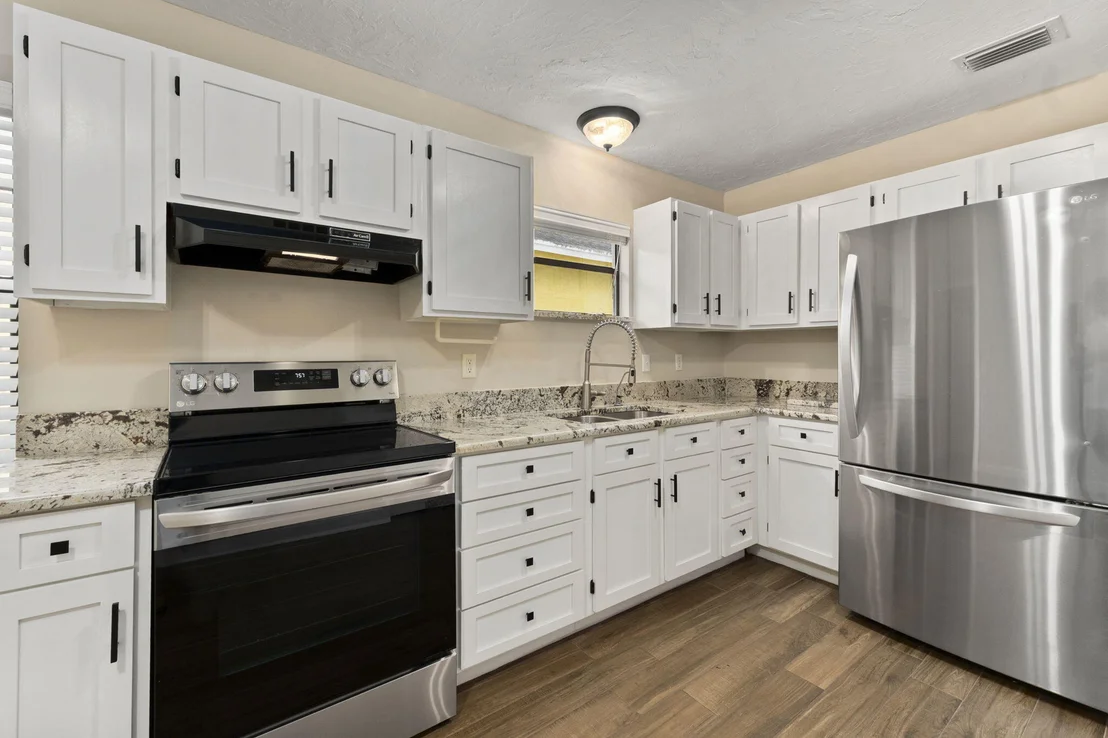 Photo of 3585 SE 8th Street