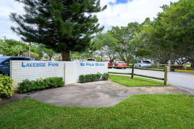 Photo of 137 Gulfstream Road