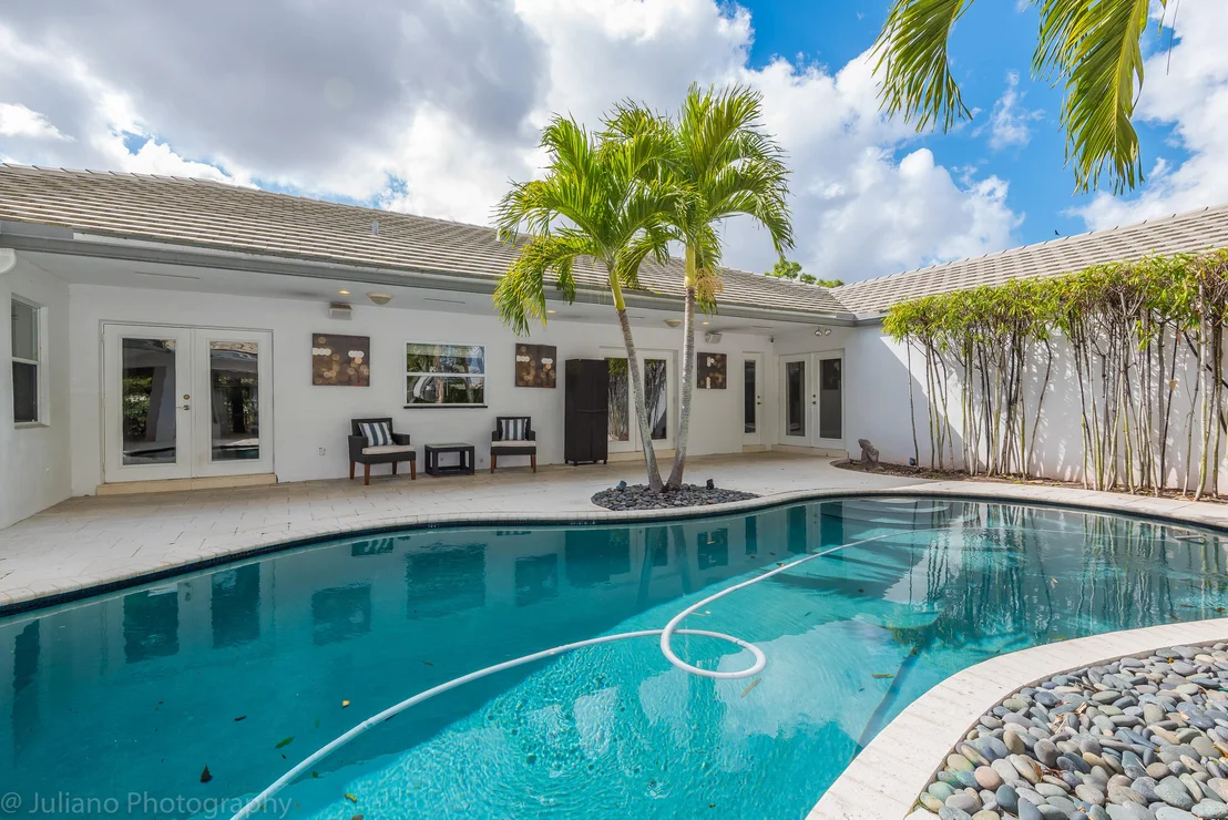 Photo of 6813 Giralda Circle