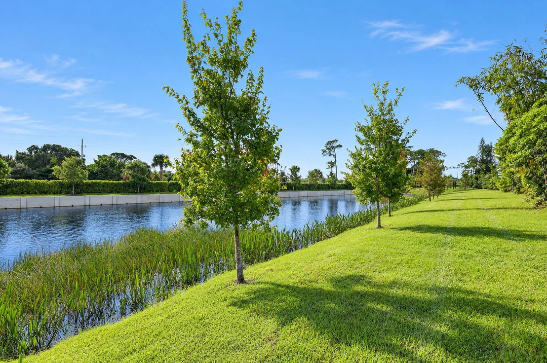 Photo of 7099 PINE MANOR Drive
