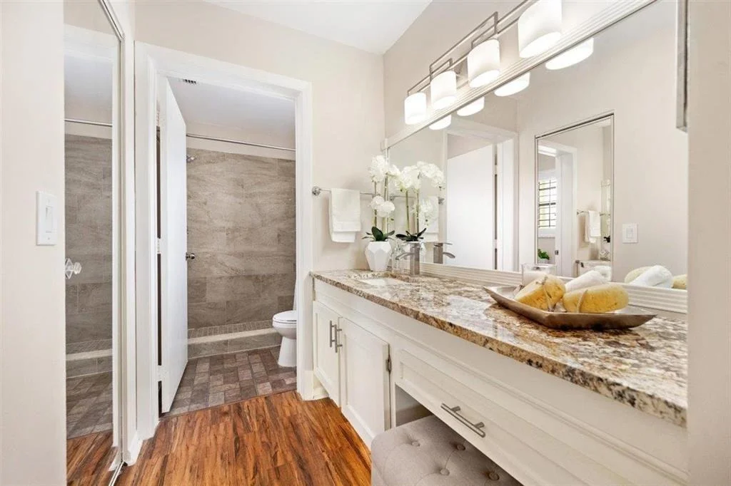 Photo of Unit A at 502 Pinecrest Circle
