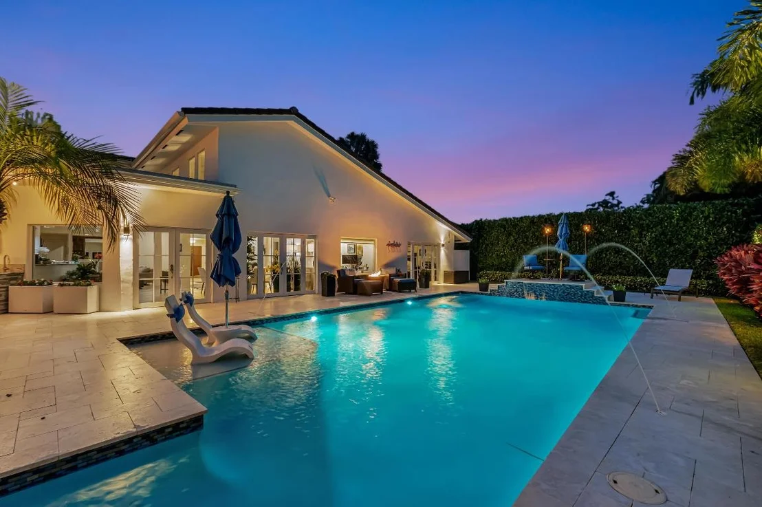 Photo of 4911 Pineview Circle