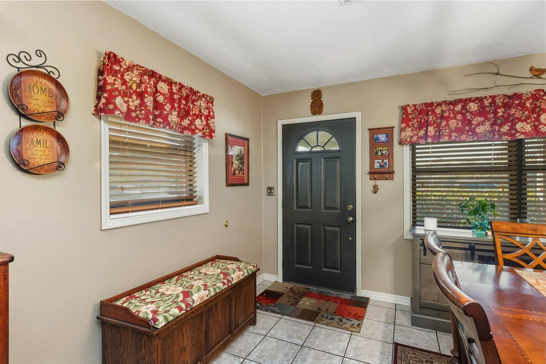 Photo of 2266 Post Road