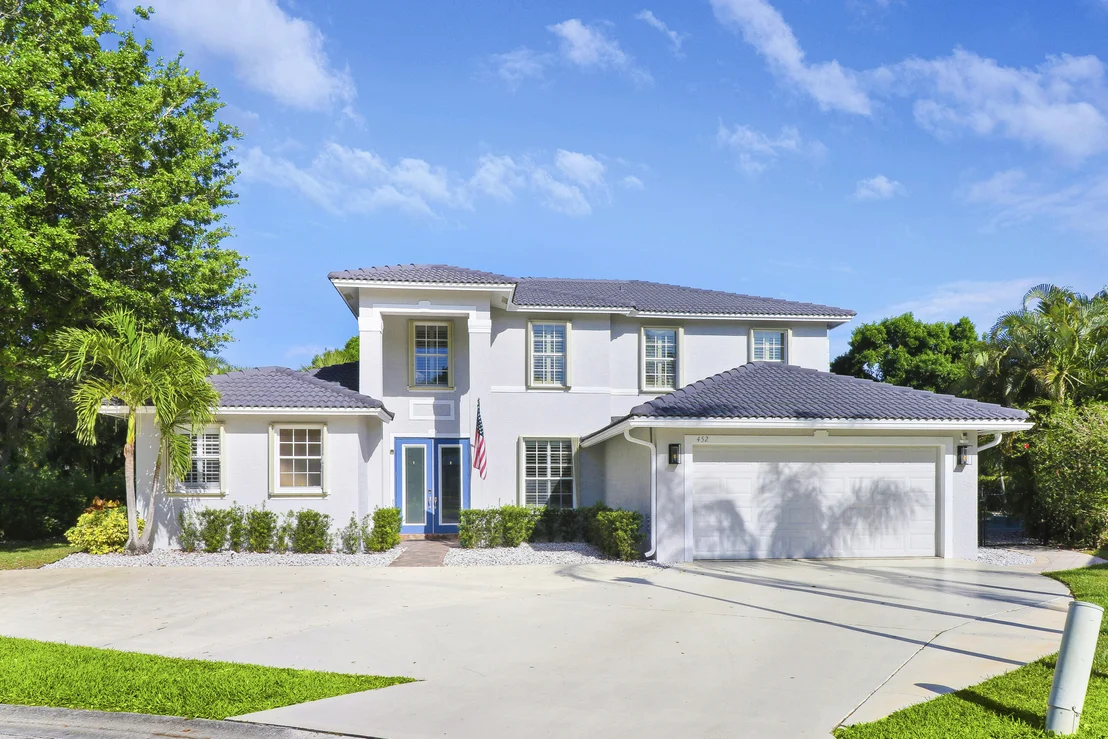 Photo of 452 Oriole Circle