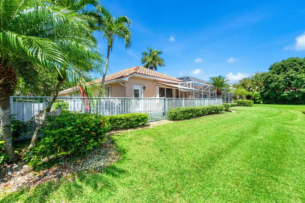 Photo of 113 N River Drive E