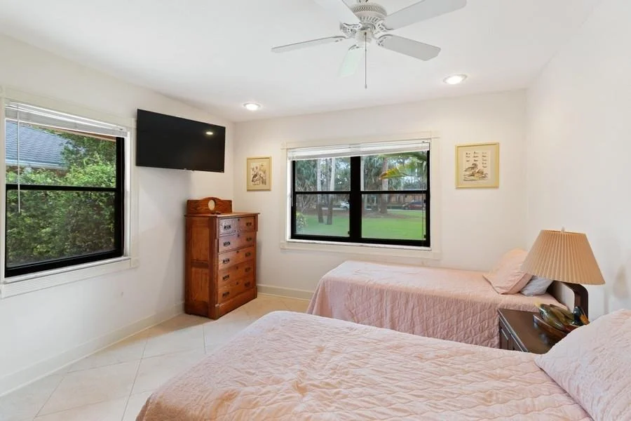 Photo of 2520 Greenbrier Drive