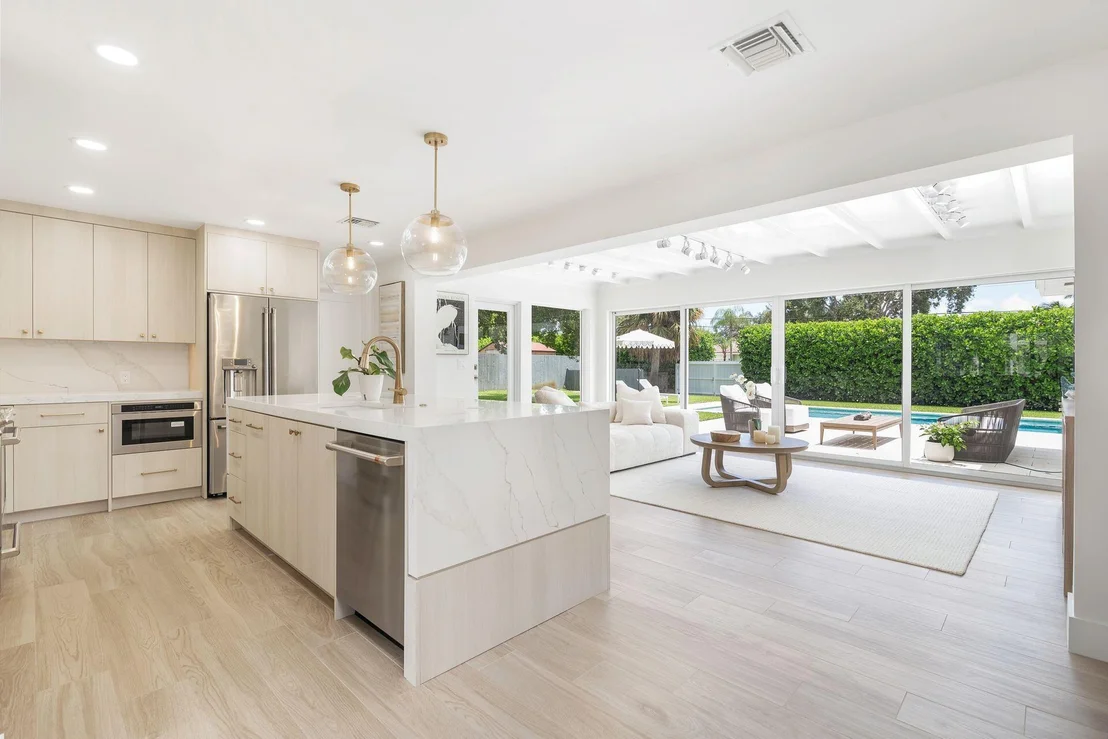 Photo of 7926 Pine Tree Lane