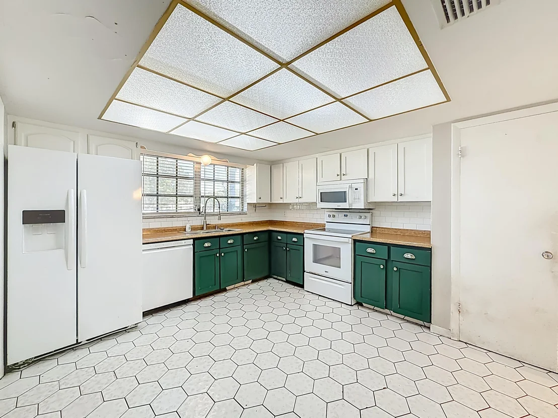 Photo of 262 Gulfstream Boulevard