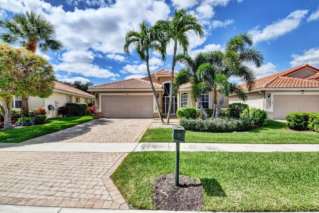 Photo of 7225 Haviland Circle