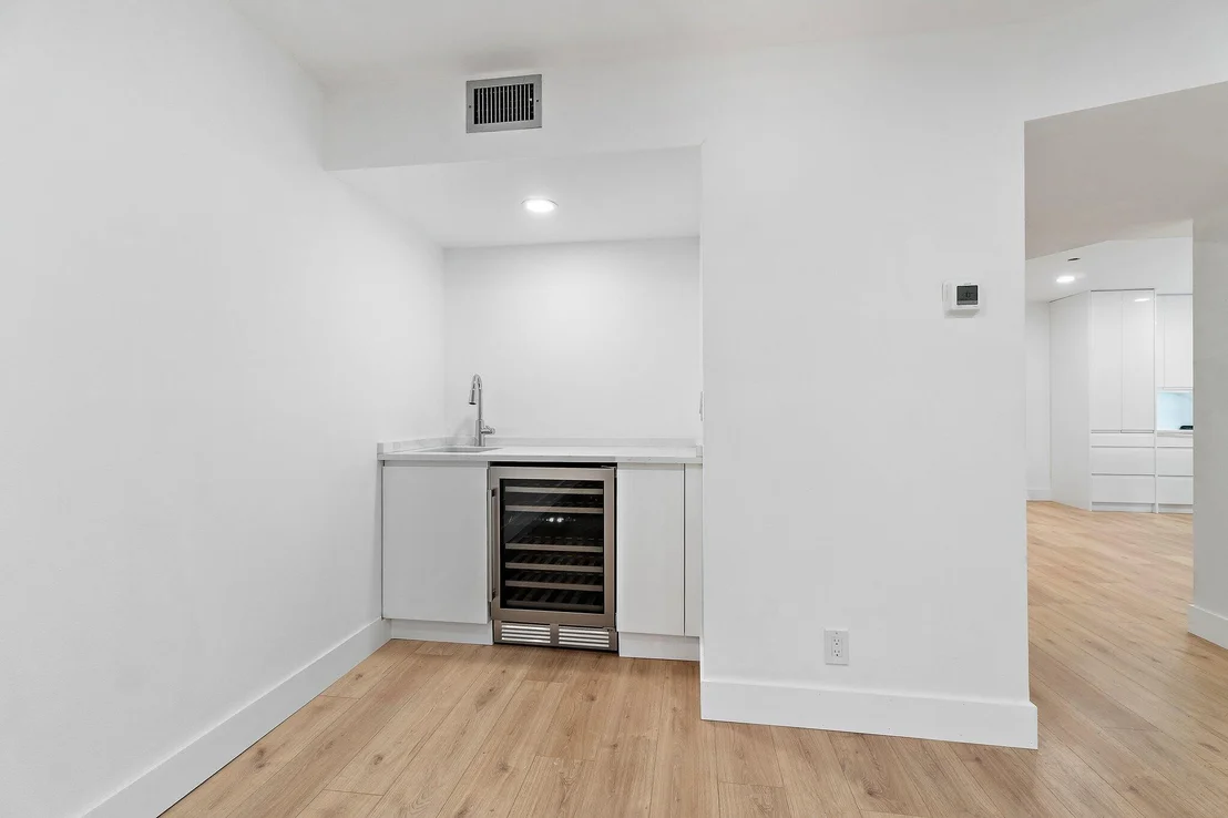 Photo of Unit 7C at 1420 Ocean Way