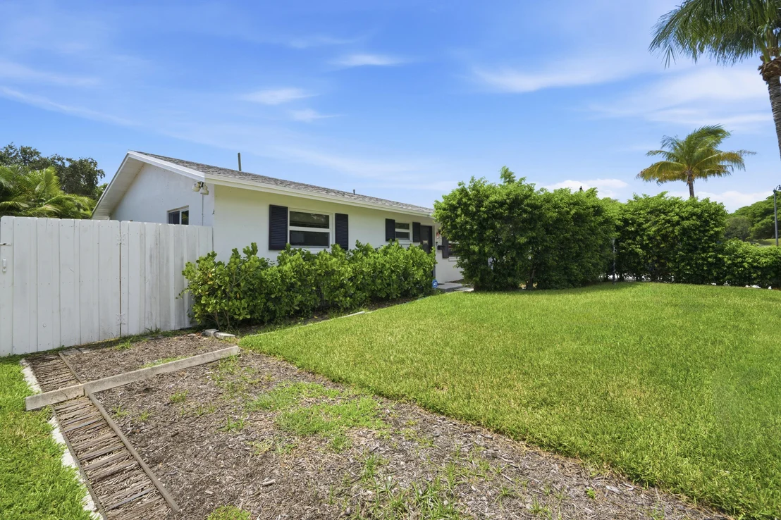 Photo of 354 Edmor Road